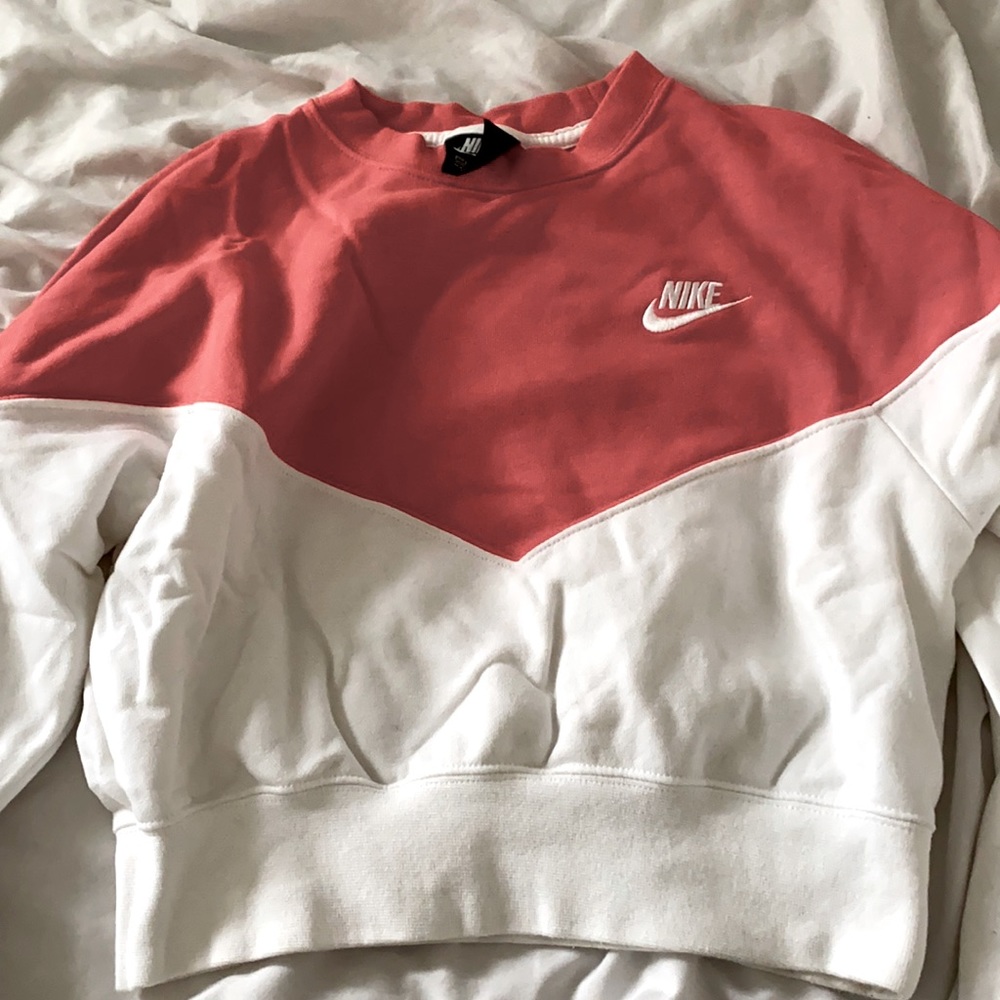 Nike crop